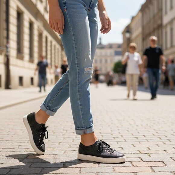 Aldo Stepanie Womens Size 8M Perforated Lace Up Collapsible Heel Black Sneakers - Picture 1 of 12